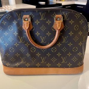 Louis Vuitton Alma PM